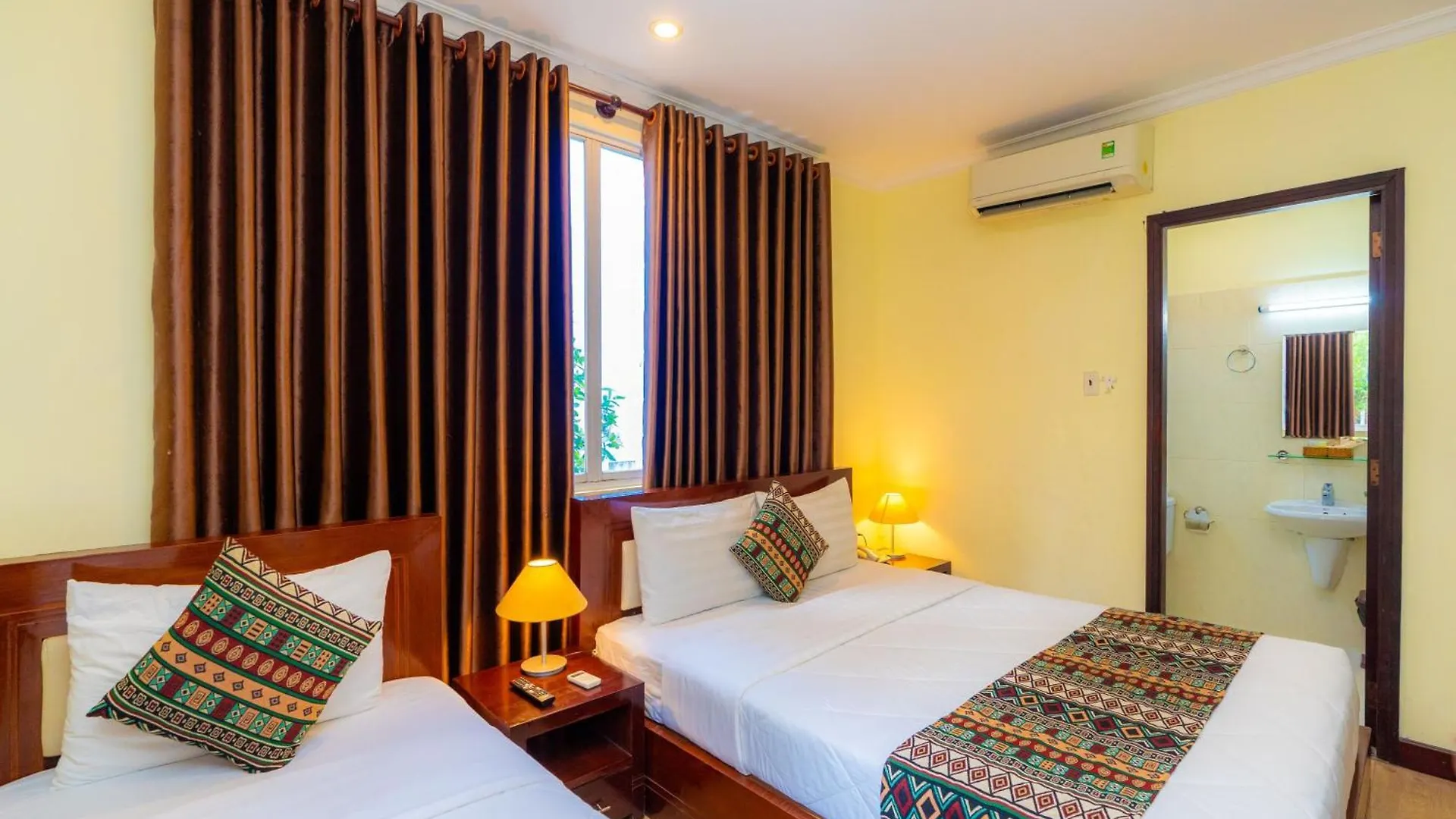 Hoang Ha Boutique Hotel Ho Chi Minh City 2*,  Vietnam